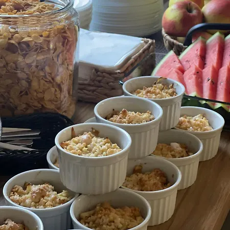 Bed & Breakfast Wiktoria W Rozewiu - Z Aneksem Kuchennym , Sniadanie W Cenie